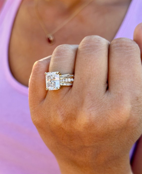Bague De Fiançailles Diamant Lab Créé 5 Carats - Coupe Radiant - Or Blanc 14k - Certifiée IGI