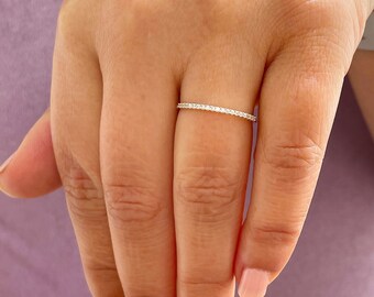 2Ct Rundschliff Simulierter Diamant Infinity Ehering 14K Gelbgold über