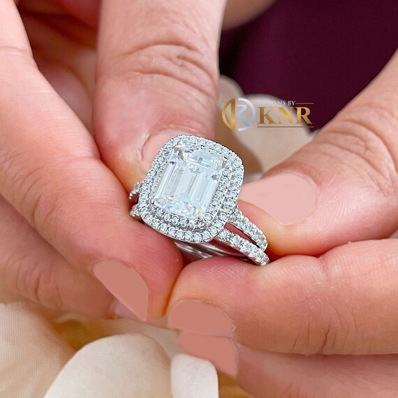 Bague De Fiançailles Or Blanc 14k Avec Diamant Simulé Taille émeraude - 2.80 Ct - Taille US 6.5 - Neuf