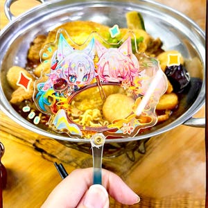 Llavero acrílico con forma de palo para fotos de comida Jiaoqiu y Feixiao - Honkai Star Rail [Hecho por un fan] - Palo portátil para fotos de comida