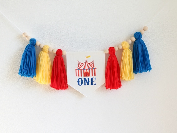 Circus High Chair Banner, Circus Yarn Tassels Garland, Circus 1st Birthday Decor, Carnival First Birthday Banner, Cake Smash Photo prop