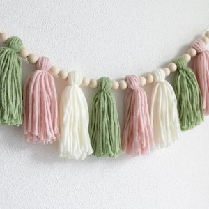 Yarn Tassel Garland, 1st high chair banner, Birthday Decoration, Girl&#39;s Cake smash photo prop, Backdrop prop, Spring Colours Garland