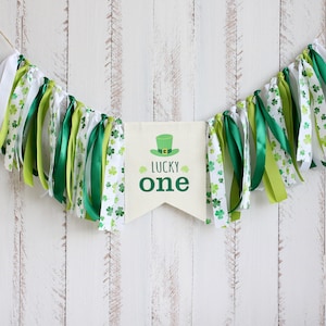Patrick's Day Birthday, Shamrock High Chair Banner, Lucky One Cake Smash, St.Patrick's day decor, Birthday Photo Prop, 1st Birthday Party