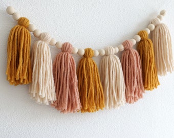 Boho Sun Yarn Garland, 1st high chair banner, Muted Sunshine birthday decor, Cake smash photo prop, Backdrop photo prop, Baby nursery decor