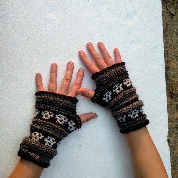 Arm Warmers with Skulls, Halloween Mittens, Unisex Gothic Gloves