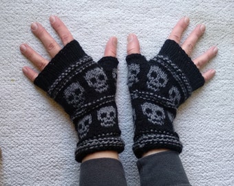 Personalized Goth Arm Warmers with Skulls, Emo Mittens, Women Halloween Skeleton Wrist Warmers, Gothic Fingerless Gloves