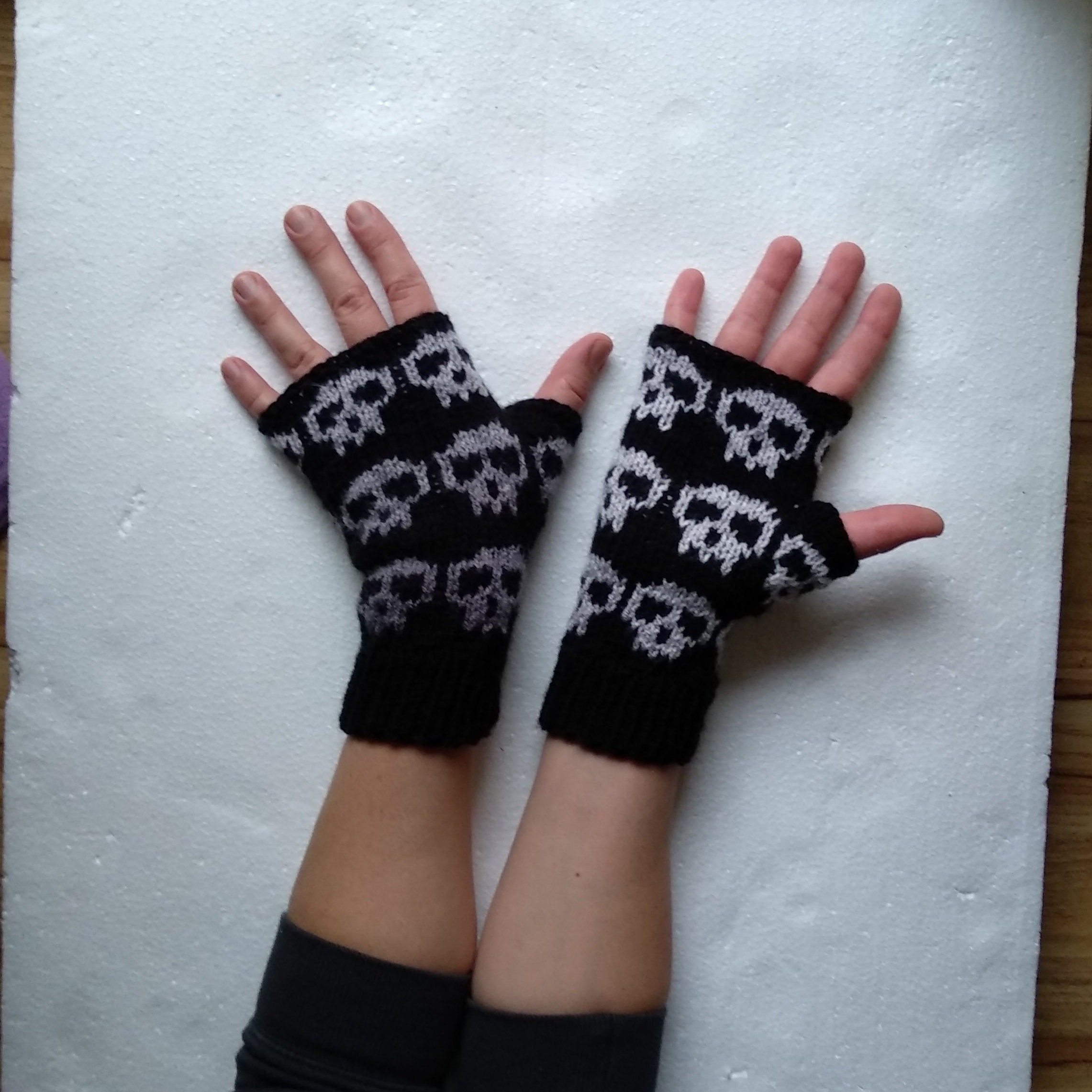 完売品＜TODAYFUL＞seamless mitten arm warmers TODAYFUL(トゥデイフル) / Life's online store（ライフズ