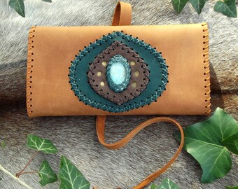 Blague à tabac en cuir et Larimar, pierre semi-précieuse, pièce unique, pochette cuir ethnique, artisanal, fait main