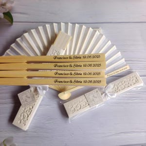 Ventagli Matrimonio personalizzato in seta, Ventaglio bomboniera, Ventagio incisione,Ogni ventaglio viene fornito con una confezione regalo
