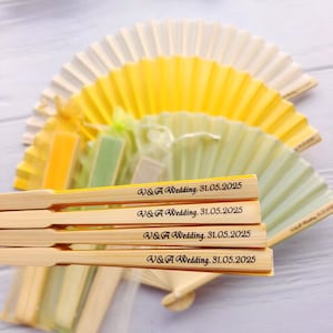 Ventagli Matrimonio personalizzati in seta, Ventaglio bomboniera, Ventagio incisione,Ogni ventaglio viene fornito con una confezione regalo