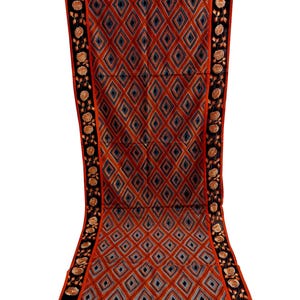Add a touch of elegance to your ethnic wardrobe with this stunning handmade dupatta, crafted by skilled artisans from India. This exquisite piece showcases a bold diamond pattern.