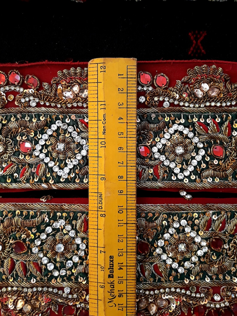 Vintage Saree Border India Decorative Trim Antique Embroidered Ribbon Silk Sari Lace Trimmings Decor Cloth Tape Hem Patch Applique ANI112