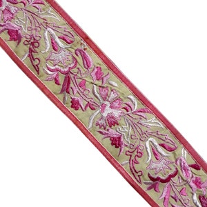 Vintage Saree Border India Decorative Trim Antique Embroidered Ribbon Silk Sari Lace Decor Cloth Tape Hem Patch Applique Wall Decor SG42