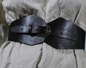 Wide Black Leather Corset Belt: Plus Size Fashion Statement