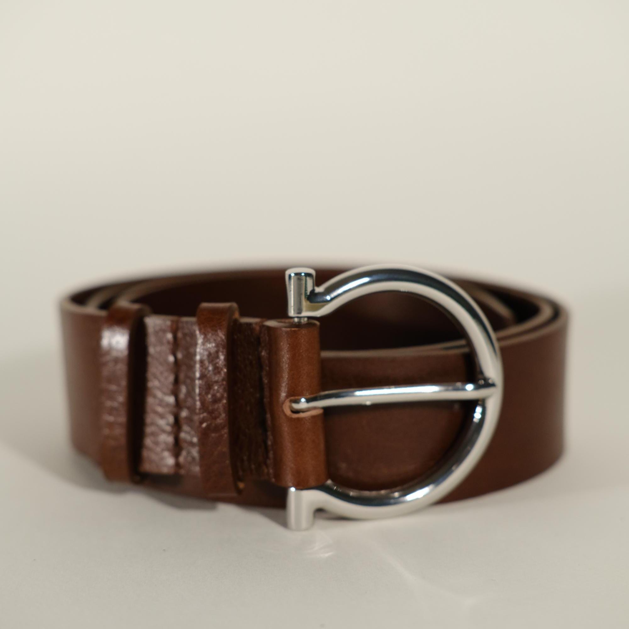 2862- Women\'s Belt In Vegetable-tanned Bull Leather, 3 Cm Wide, Rivoli White Boxcalf & Undyed Natural Veg-Tan Leather Belt  main image 2