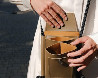 Vegan Leather Smartphone Crossbody Bag: Eco-Friendly Summer Accessory