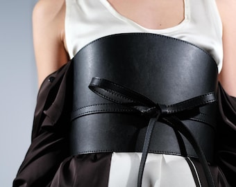 Handmade Leather Corset Belt: Wide Waist Fashion Accessory
