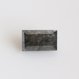 0.63 ct salt and pepper baguette cut loose natural grey diamond step cut 6 mm grey baguette diamond for accent stone , wedding ring