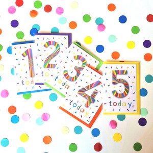 Lot de 5 cartes d'anniversaire pour enfants avec enveloppes colorées | 1-5 ans | Un article de chaque âge inclus | Blanc à l'intérieur | Excellente qualité