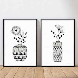 Set of 2 Black and White Flower Prints, Pair of Monochrome Prints, Minimalist Flower Prints, Set of 2 boho prints, Bohemian Style, Unframed