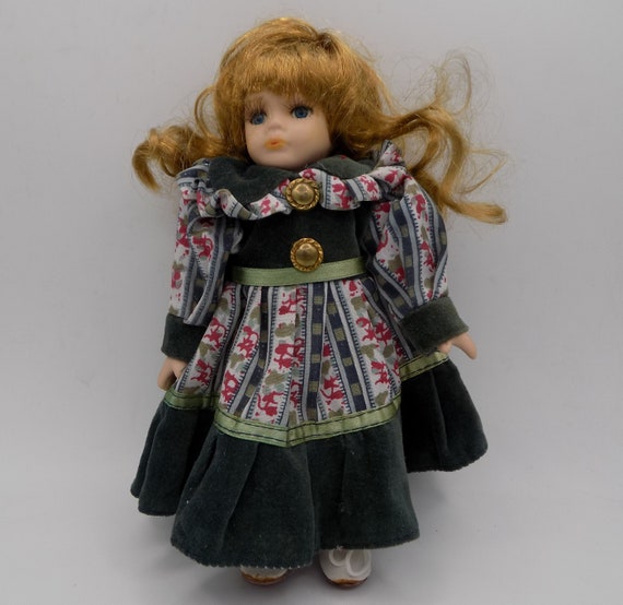 porcelain doll clothes and shoes