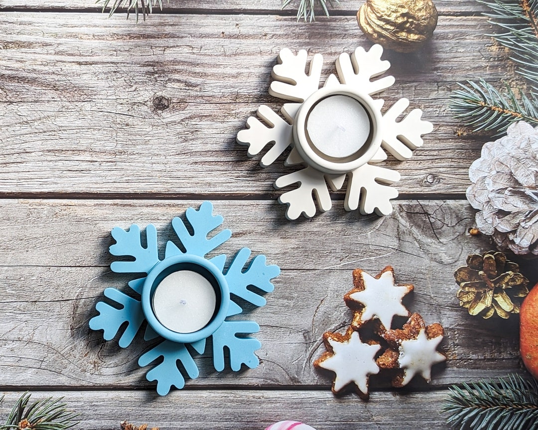 Star Christmas Tea Light Holder with Snowflake Design main image 0