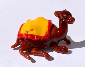 Murano glass Camel miniature, figurine lampworked in Venice by Umberto Ragazzi with certificate of authenticity