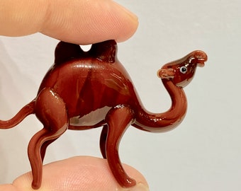 Murano glass Camel miniature, lampwork figurine made in Venice by Umberto Ragazzi