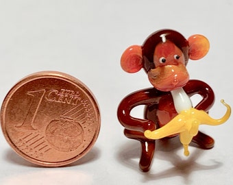 Singe en verre de Murano, figurine faite à Venise mignonne petite miniature au chalumeau d'un chimpanzé. Idée cadeau, petit animaux en verre