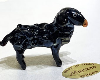 Black sheep, Murano glass figurine lampworked in Venice