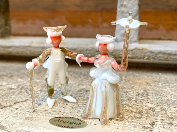 18th Century Venetian Couple. Genuine Murano Glass Carnival Scene