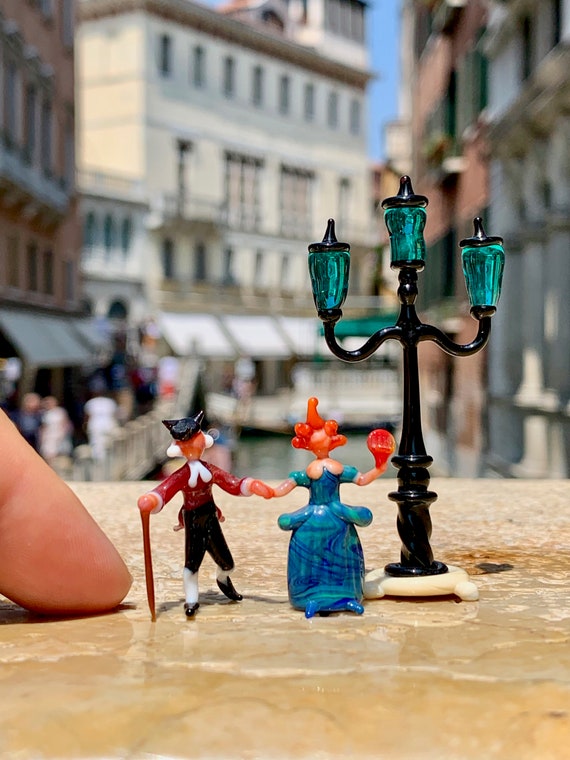 置物 Murano Italy Venetian glass A Venetian 18th Century Couple Figurines, Murano Glass Miniature