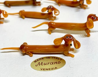 Bassotto in vetro a lume di Murano fatto a Venezia . Idea regalo. Micro animali, cani, cuccioli in miniatura statuette per collezione