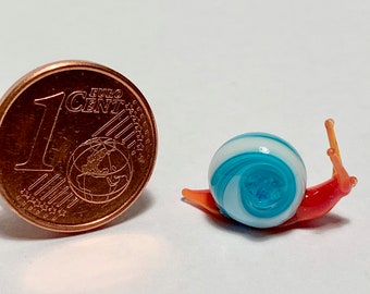 Authentic Murano glass Snail miniature made in Venice by me. I make glass sculptures and figurines  since 1974