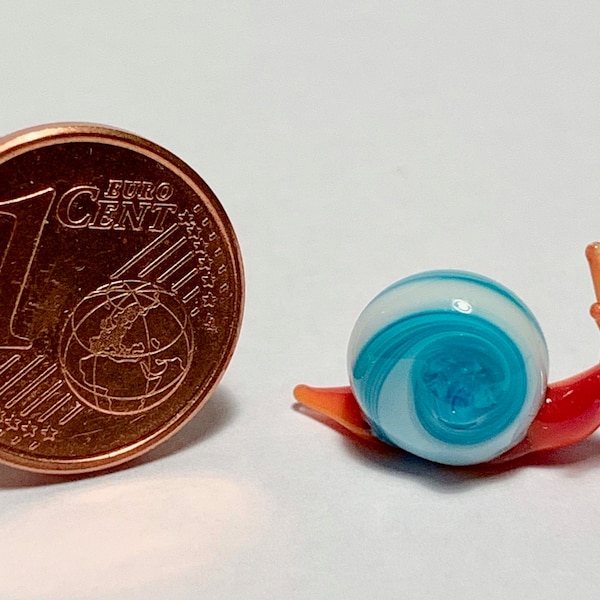 Authentic Murano glass Snail miniature made in Venice by me. I make glass sculptures and figurines  since 1974