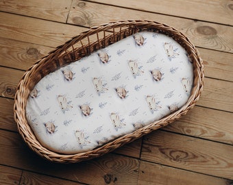 Panier à langer avec des animaux de la forêt en feuilles premium en hiver, accessoire photo personnalisé pour chambre d'enfant, panier à langer et coussin pour bébé