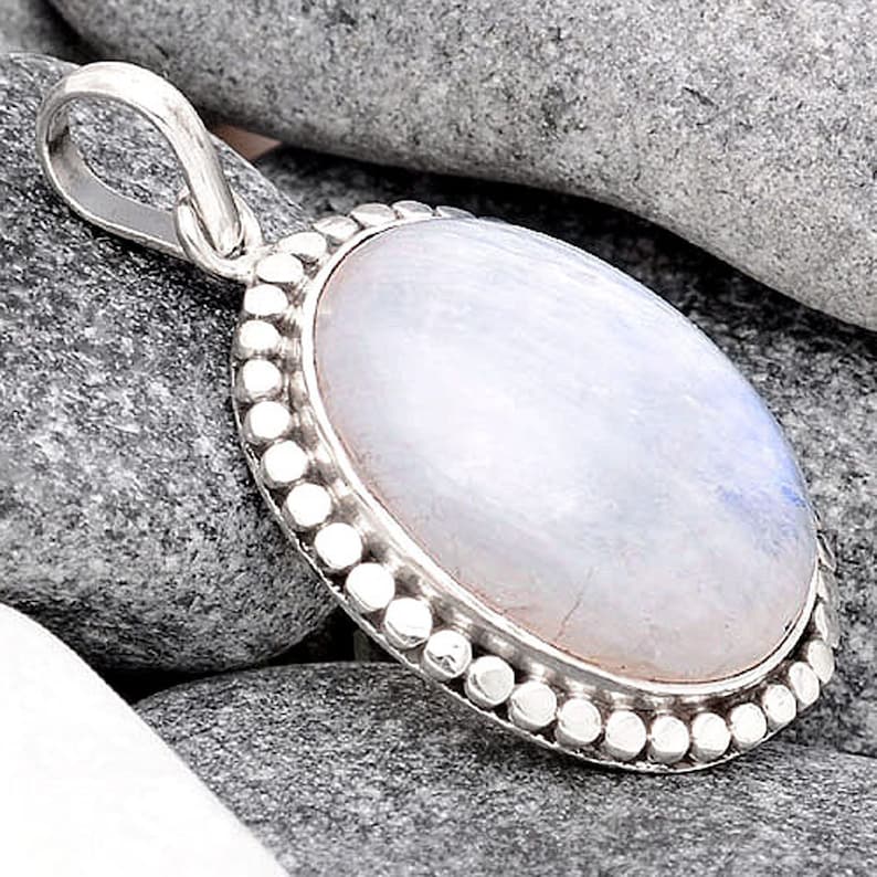Natural Rainbow Moonstone India 925 Sterling Silver Pendant Jewelry SDP70009