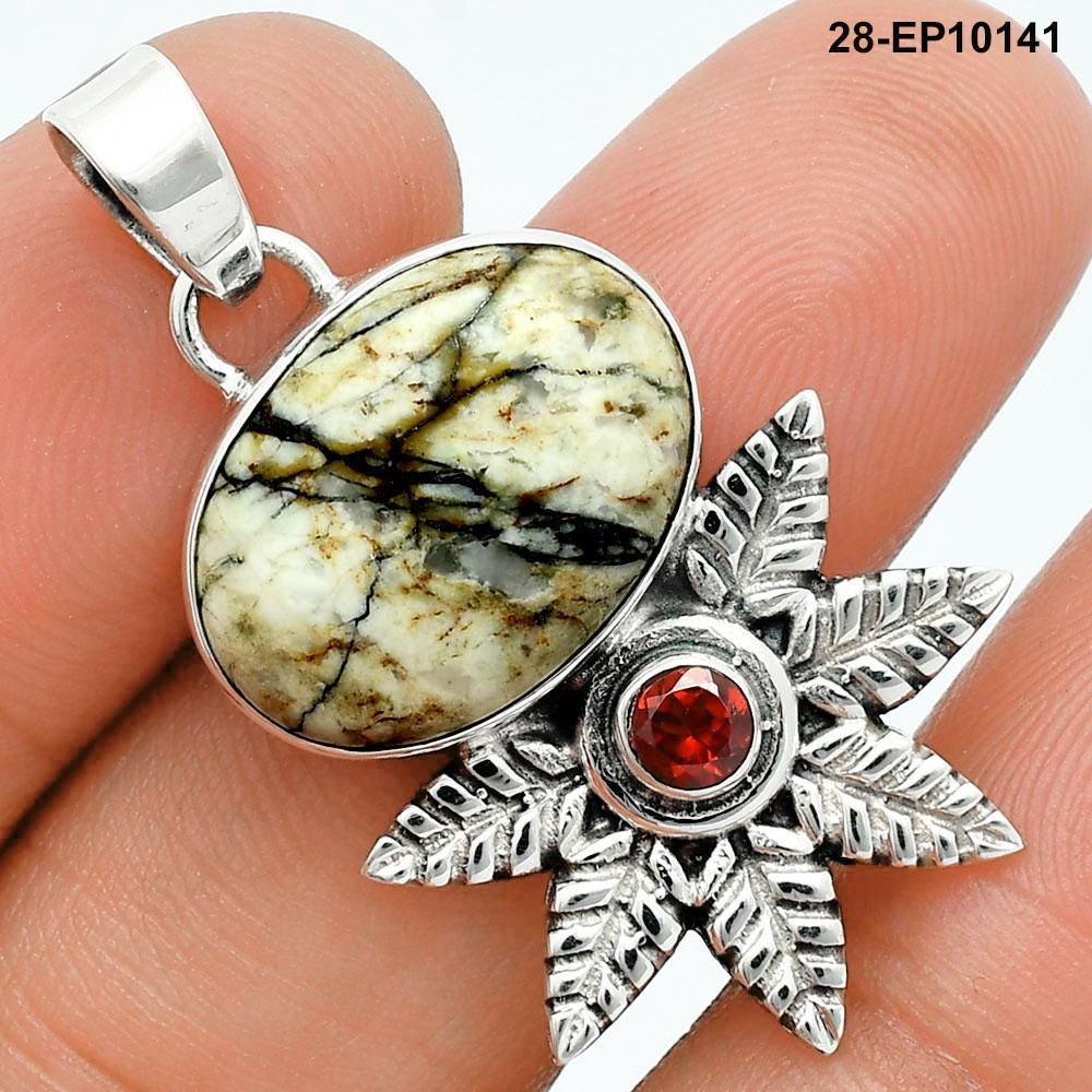 ホワイトバッファローターコイズペンダント：スターリングシルバー