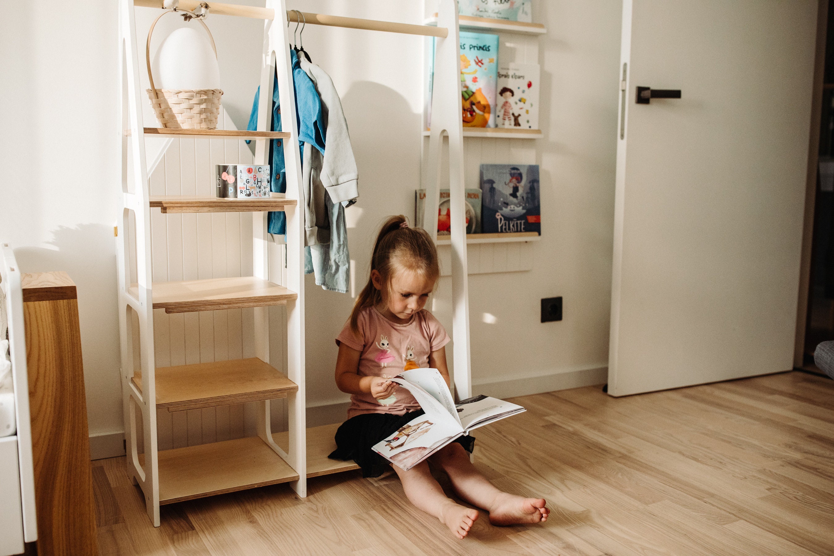 Penderie pour enfants Penderie Montessori Penderie en bois Penderie avec cadre en bois Penderie pour tout-petits Penderie avec tiroirs Meubles pour en