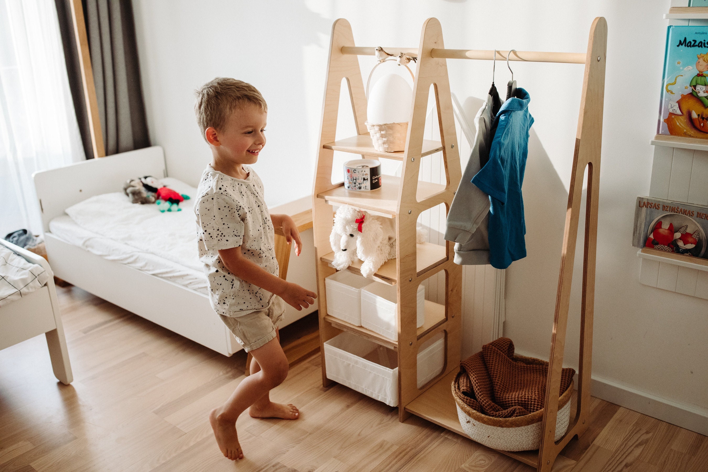Penderie pour enfants Penderie Montessori Penderie en bois Penderie avec cadre en bois Penderie pour tout-petits Penderie avec tiroirs Meubles pour en