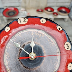 Horloge murale, Cadeau de mariage, Mur en céramique, Décoration de maison moderne, Poterie faite main, Horloge ronde unique, Art déco, Horloge colorée, Horloge de cuisine