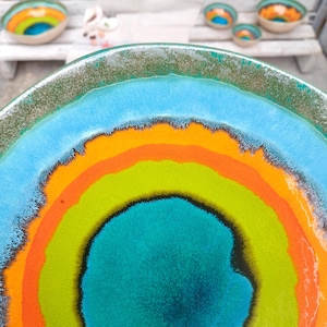Grande piatto da parete in ceramica fatto a mano – Arte testurizzata colorata, collezione Croazia