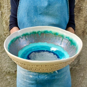 Handgemachte Keramikschale, große Servierschale, Kunstkeramik, Blaue Hochzeitsgeschenk, einzigartige Keramik, moderne Keramik, Küchendekoration, Keramik-Obstschale