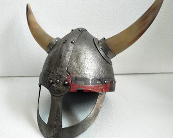 Hand-Forged Viking Horned Helmet - Medieval Spectacle Helm with Real Bull Horns - Nordic Warrior Armor