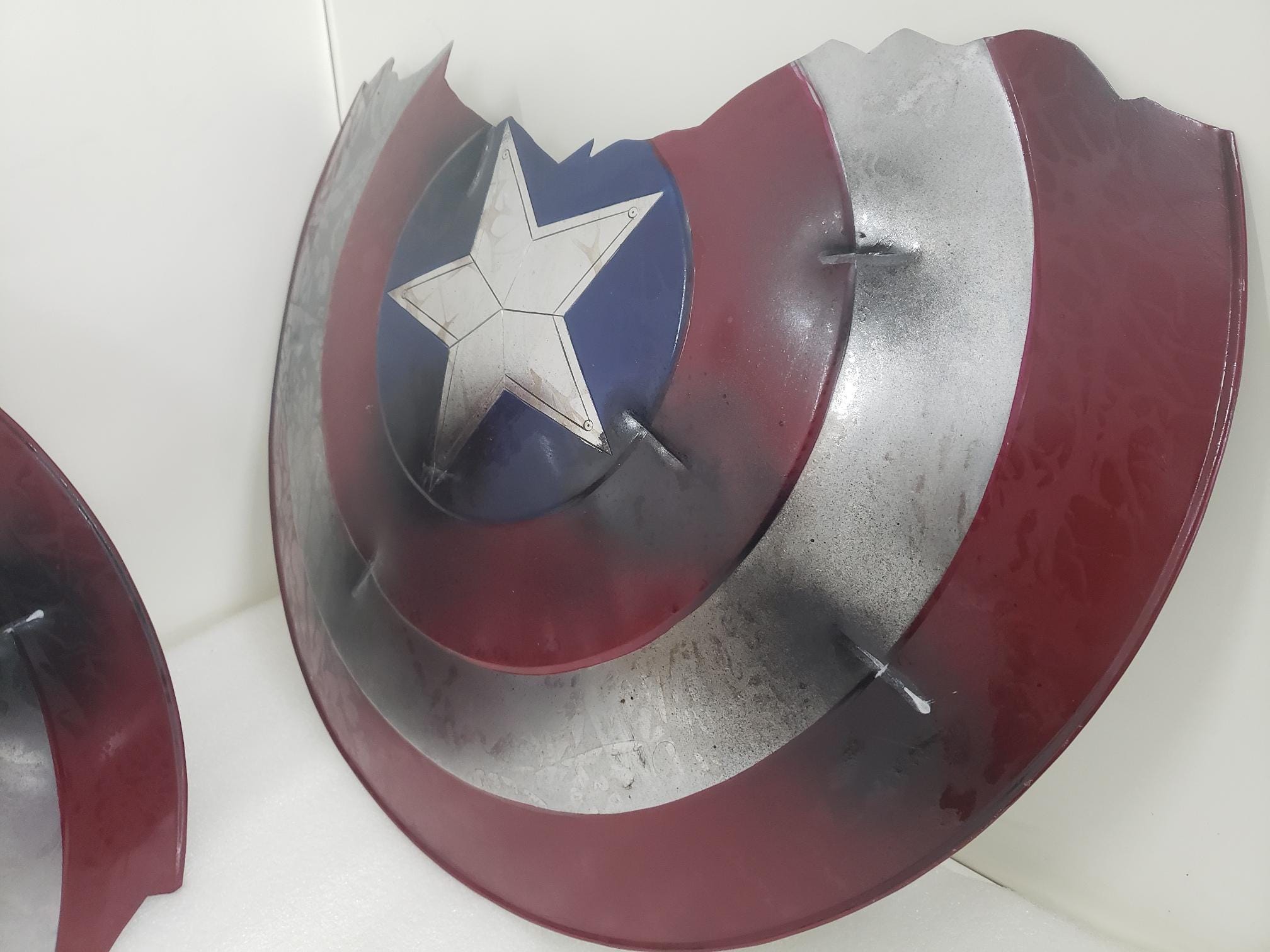 Captain america broken shield - Etsy 日本