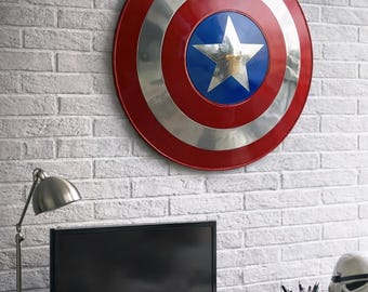 Réplica artesanal del escudo metálico del Capitán América: cosplay y decoración de pared