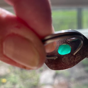 Anello in argento e smeraldo immagine 3