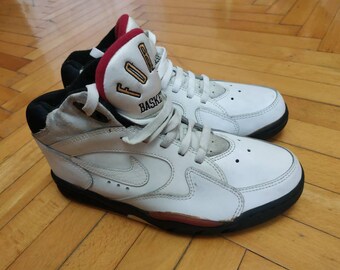 old school nike basketball shoes