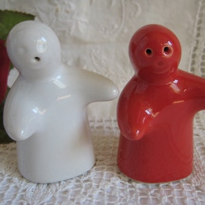 Vintage Salz u. Pfefferstreuer, Hugging Ghosts, Gespenster rot/weiß Bild 4
