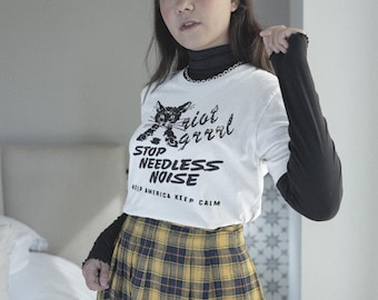 Riot Grrrl stop needless noise Short-Sleeve Unisex T-Shirt